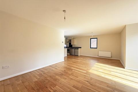 2 bedroom apartment for sale, Darwin Place, Mountfields, Shrewsbury