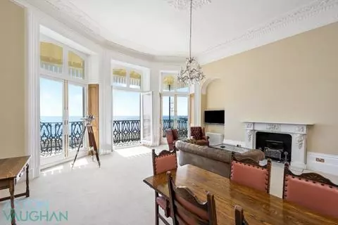 2 bedroom apartment for sale - View 4