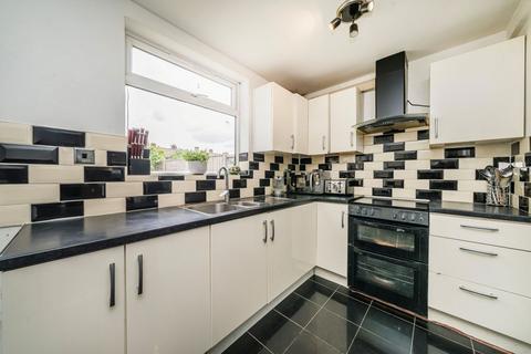 3 bedroom terraced house for sale, Woodland Way, Surbiton KT5