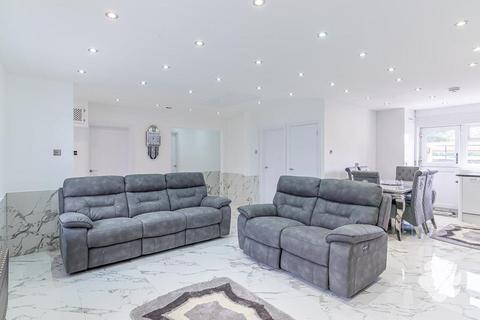 undefined, Clifton Road, Basildon SS13