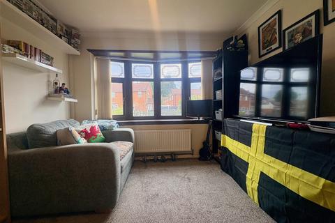 2 bedroom end of terrace house for sale, Lime Tree Road, Bilbrook, Wolverhampton