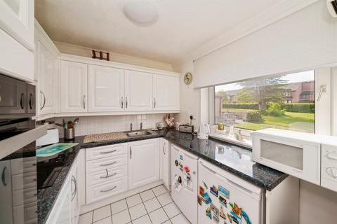 1 bedroom ground floor flat for sale, Redcroft, Greasby, Wirral