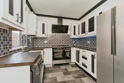 3 bedroom terraced house for sale, Lower Oxford Street, Castleford
