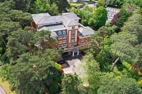 3 bedroom apartment for sale, Western Road, Canford Cliffs, Poole, BH13