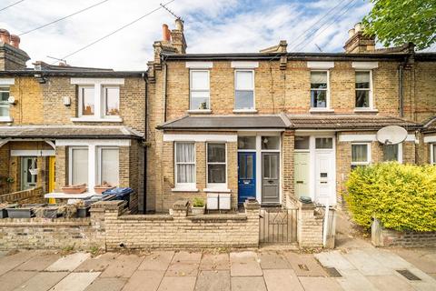 1 bedroom flat for sale, Grosvenor Road, London W7