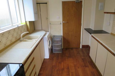 5 bedroom house to rent, Headley Way