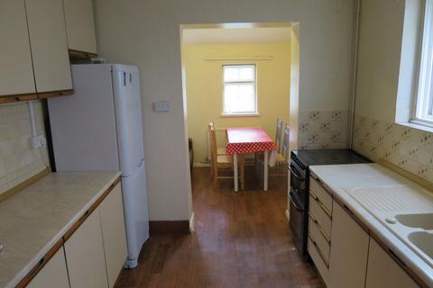 5 bedroom house to rent, Headley Way