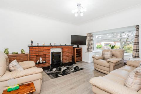 4 bedroom detached bungalow for sale, Carlton Road, Lowton, WA3