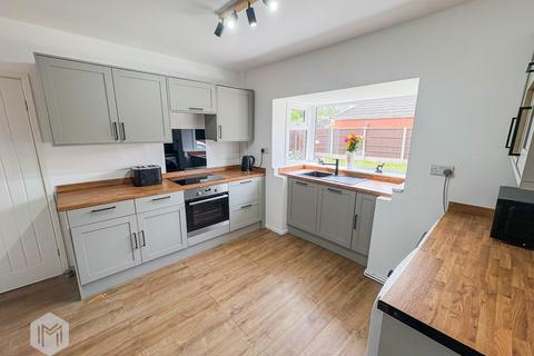4 bedroom detached bungalow for sale, Carlton Road, Lowton, WA3