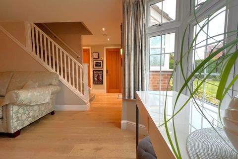 4 bedroom semi-detached house for sale, Westfield Avenue, Gloucester GL3