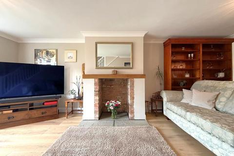 4 bedroom semi-detached house for sale, Westfield Avenue, Gloucester GL3