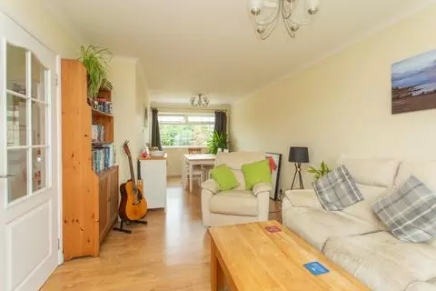 3 bedroom semi-detached house for sale – pohled 2