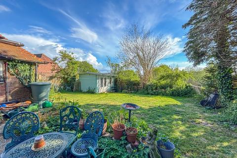 2 bedroom semi-detached house for sale, Woodmans Green Road, Whatlington, TN33