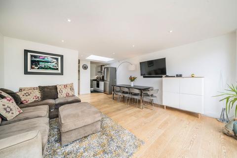 3 bedroom semi-detached house for sale, Elmbridge Avenue, Surbiton KT5