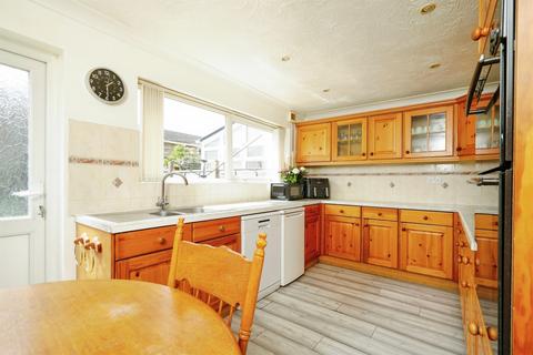 3 bedroom semi-detached house for sale, Lysander Close, Bicester