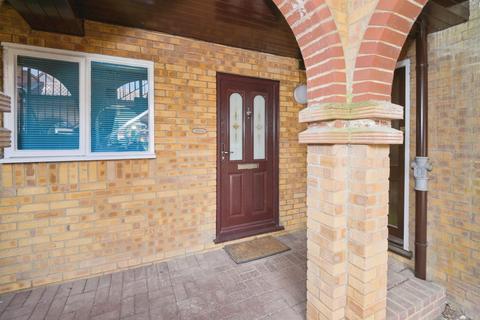 1 bedroom apartment for sale, Oliver Court, Chapmore End, Ware