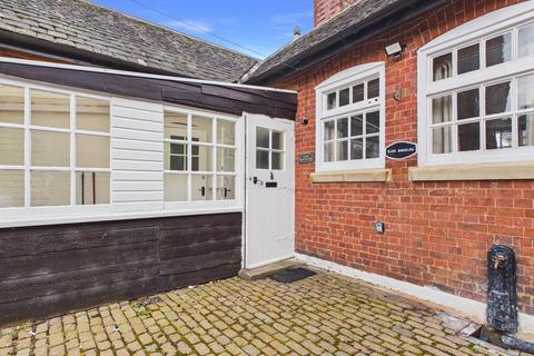 1 bedroom bungalow to rent, Glebe Bungalow, Oadby, LE2 2LD