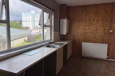 2 bedroom flat for sale, Moorland Road, St. Austell