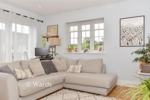 undefined, Bishop Close, Ashford TN26