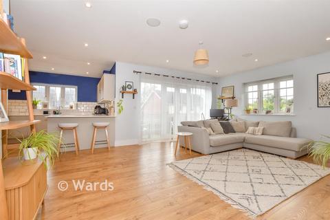 undefined, Bishop Close, Ashford TN26