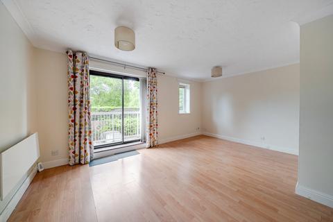 1 bedroom flat for sale, Waterside Court, Alton, Hampshire, GU34