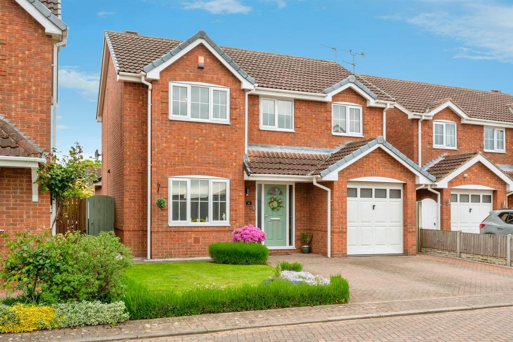 4 bedroom detached house for sale