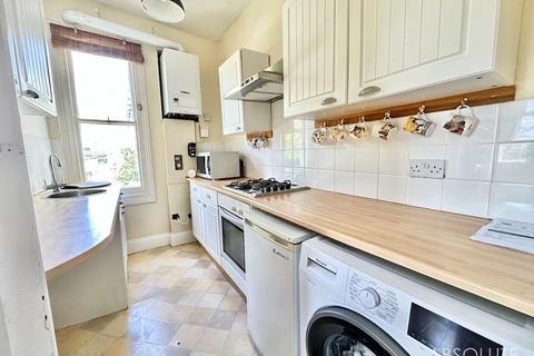 1 bedroom flat to rent, Thurlow Road, Thurlow Court, TQ1