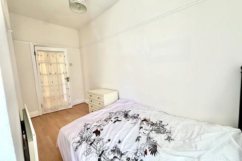 1 bedroom flat to rent, Thurlow Road, Thurlow Court, TQ1