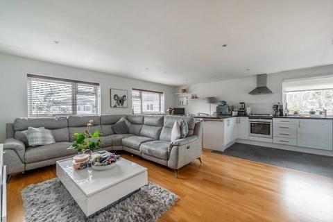 Annette Close, Harrow, HA3