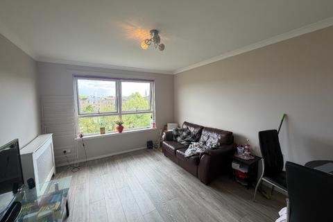 2 bedroom flat to rent, Otago Street, Glasgow, G12