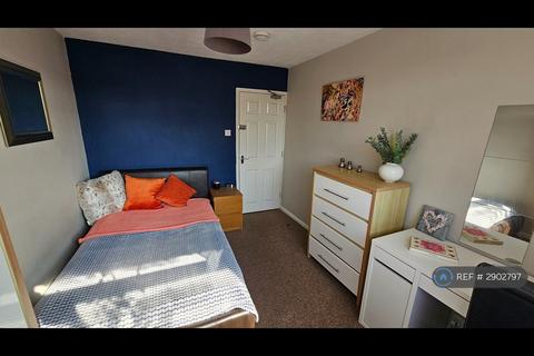 1 bedroom in a house share to rent, Brompton Close, Aylesbury, HP19