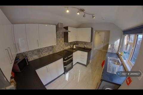 1 bedroom in a house share to rent, Buckingham St, Aylesbury, HP20