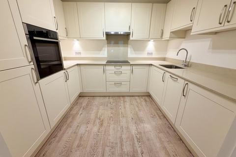1 bedroom apartment for sale, 2 Sandbanks Road, Poole, BH14