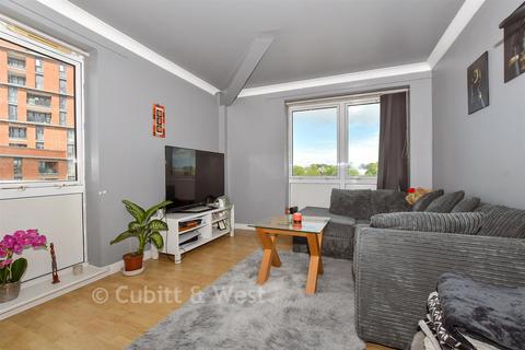 2 bedroom flat for sale, Old Market Court, Sutton SM1