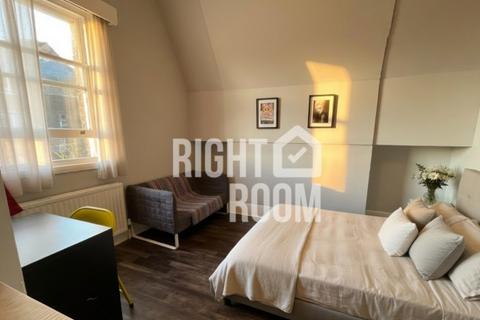 1 bedroom in a house share to rent, Room C, 24A Queenstown Road