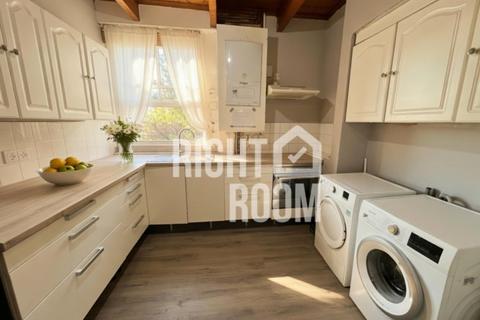 1 bedroom in a house share to rent, Room C, 24A Queenstown Road