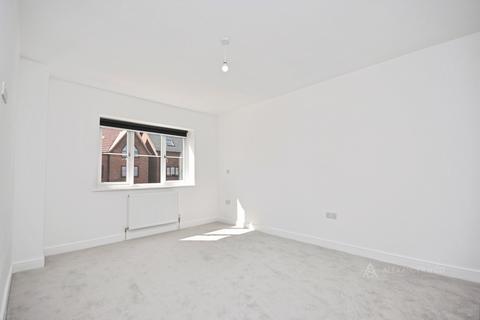 1 bedroom in a house share to rent, Sanders Lane, Buckinghamshire HP21