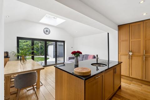3 bedroom semi-detached house for sale, Iverdale Close, Iver SL0