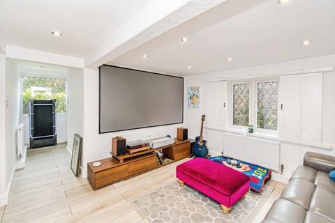 4 bedroom detached house for sale, Ringwood Road, Bartley, Southampton, Hampshire, SO40