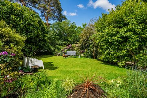 3 bedroom flat for sale, Hollington Park Road, St. Leonards-On-Sea
