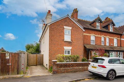 3 bedroom detached house for sale, Holden Park Road, Southborough