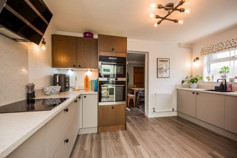 3 bedroom detached house for sale, Holden Park Road, Southborough