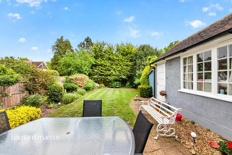 4 bedroom semi-detached house for sale, Parkside, London