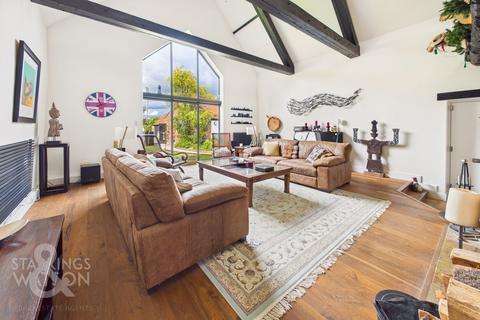 5 bedroom barn conversion for sale, The Street, Rockland St. Mary, Norwich