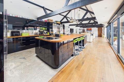 5 bedroom barn conversion for sale, The Street, Rockland St. Mary, Norwich