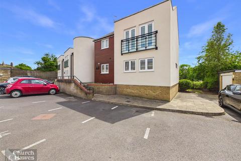 2 bedroom apartment for sale, Triangle Place, Heybridge, Maldon