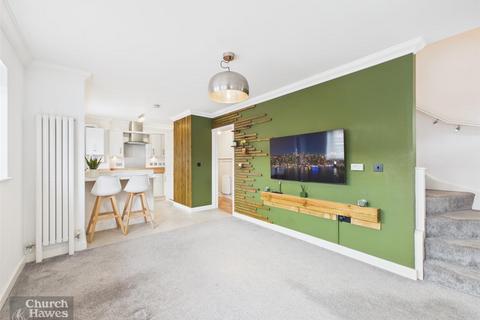 2 bedroom apartment for sale, Triangle Place, Heybridge, Maldon