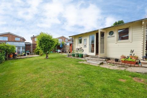 3 bedroom detached house for sale, Brook Road, Fair Oak, Eastleigh