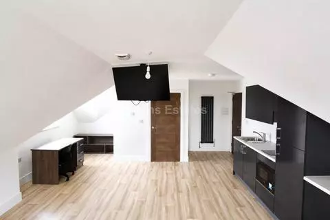 Studio to rent – pohled 2