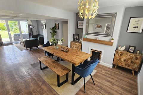 4 bedroom detached house for sale, Grantham Road, Bingham